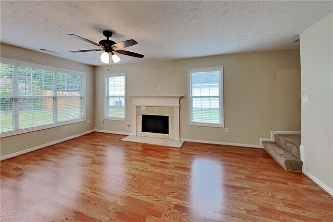 Foto del edificio - 7435 Calm Springs Dr
