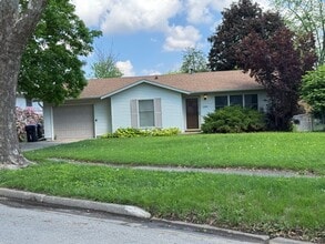 Building Photo - 1606 Wildwood Rd