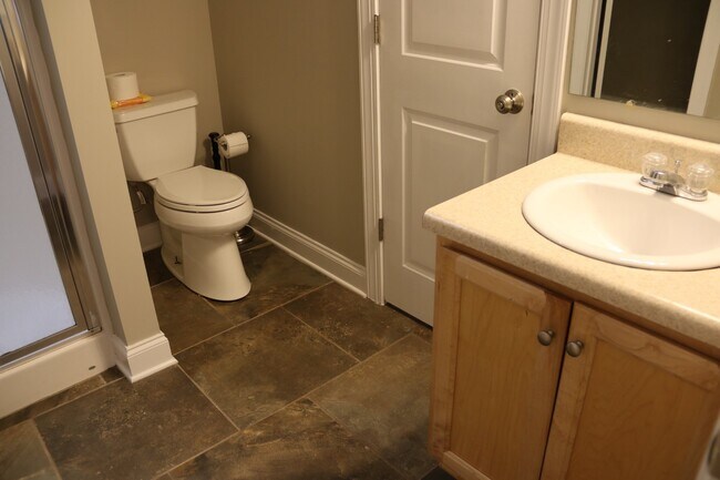 Foto del edificio - $625/bed for 3/3 in Auburn - Available Fal...