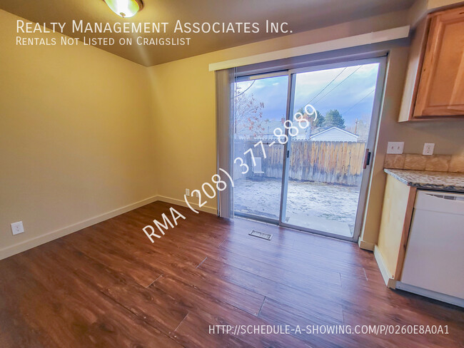 Foto del edificio - 4812 Richardson St