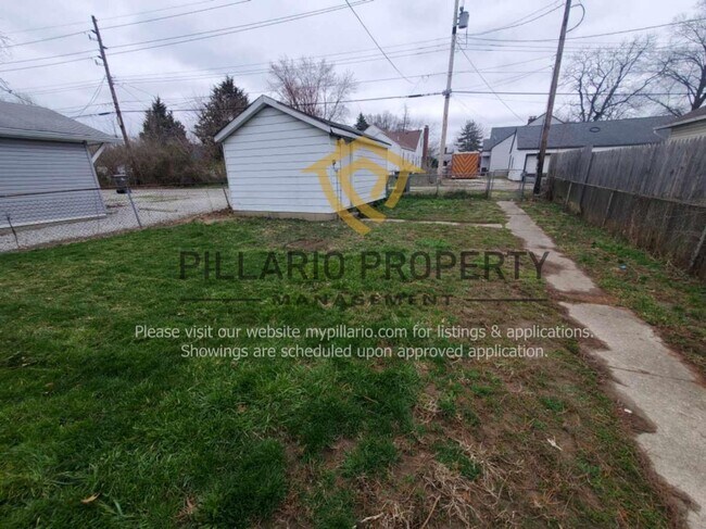 Foto del edificio - MOVE IN SPECIAL!! Cozy 3 Bedroom close to ...