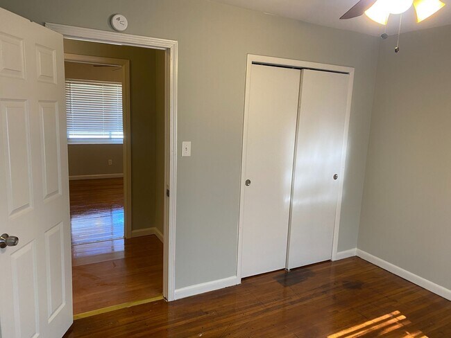 Building Photo - 4029 Stone Dr
