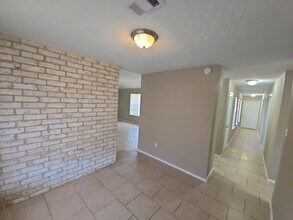 Building Photo - 23207 Pine Post Ln