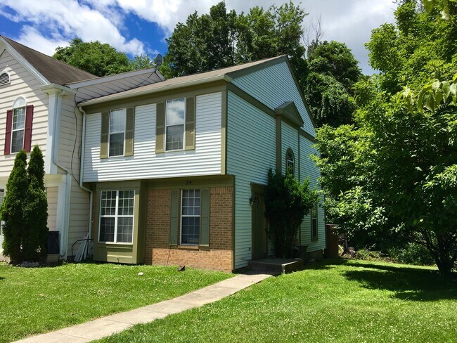 Foto del edificio - Charming 3 Bedroom/2.5 Bathroom Home in Ow...