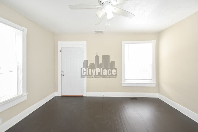 Foto del edificio - 1022 N Rural St