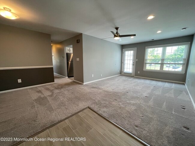 Foto del edificio - 134 Cypress Ct