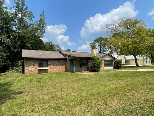 Foto del edificio - Pool Home in Killearn Acres