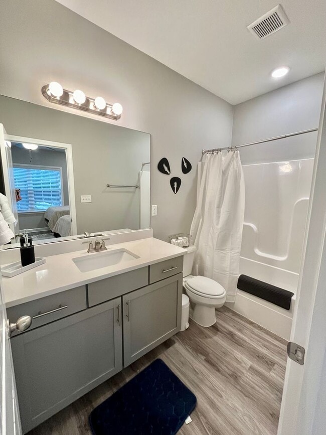 Interior Photo - Tiger Estates
