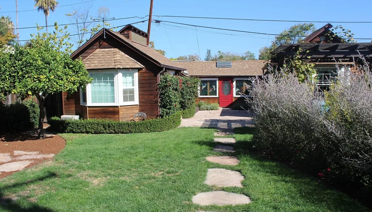 Primary Photo - Charming 3 Bed, 2 Bath Single Story Home w...