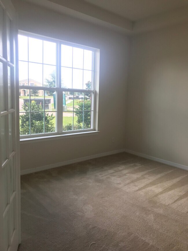 Foto del edificio - 5 Bedroom 4 Bathroom Family Home at Windst...