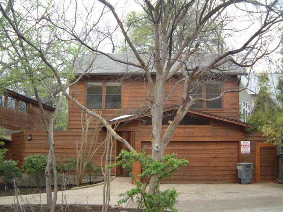 6/3 House - North Campus - Large Fenced I... - 6/3 House -  North Campus - Large Fenced I...