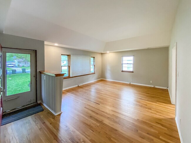 Living Room Area - 820 N Loomis St