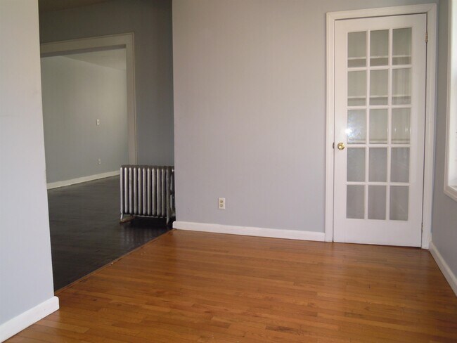 Building Photo - 56-58 Pine Grove Terrace
