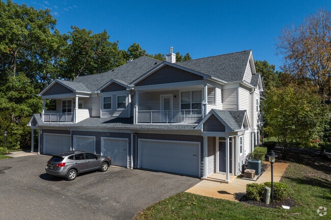 Building Photo - The Woods at Blue Heron Pines