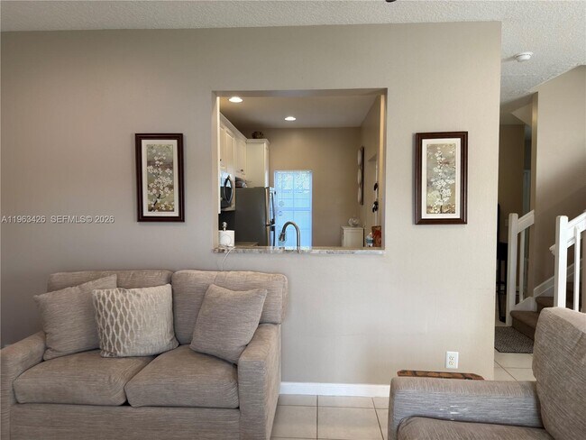 Foto del edificio - 1651 Hawthorne Pl