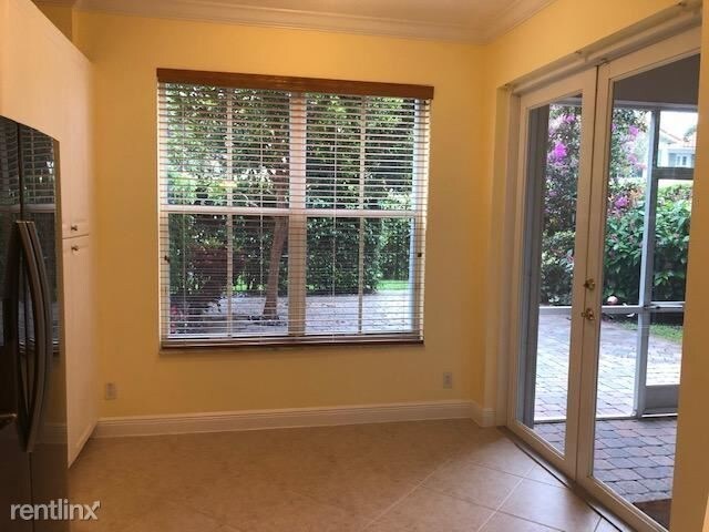 Building Photo - 3 br, 2.5 bath  - 155 Las Brisas Cir