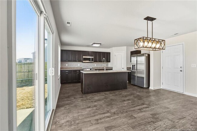 Foto del edificio - 34 Merlin Ct