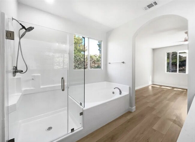 Foto del edificio - 4107 Forest Highlands Cir