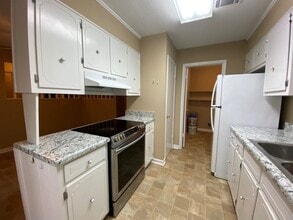 Building Photo - 3606 Quail Hollow Dr