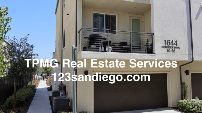 Building Photo - 4 bedrooms 3.5 baths townhome in South San Diego