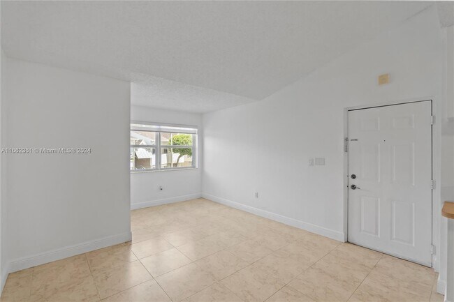 Building Photo - 17580 NW 67th Pl