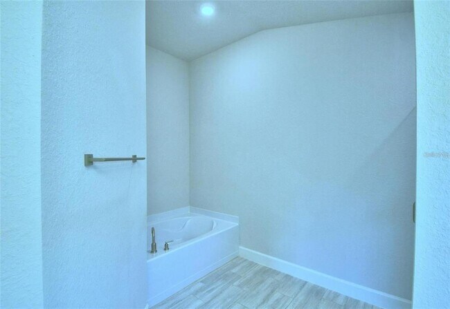 Foto del edificio - 2358 Friendly Confines Rd