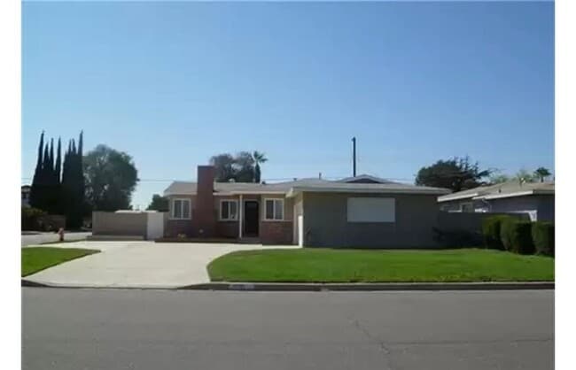 Building Photo - 11761 Dino Pl