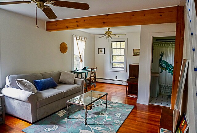 Spacious living room with nook. - 1957 County Road 3