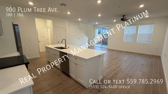 Foto del edificio - 900 Plum Tree Ave