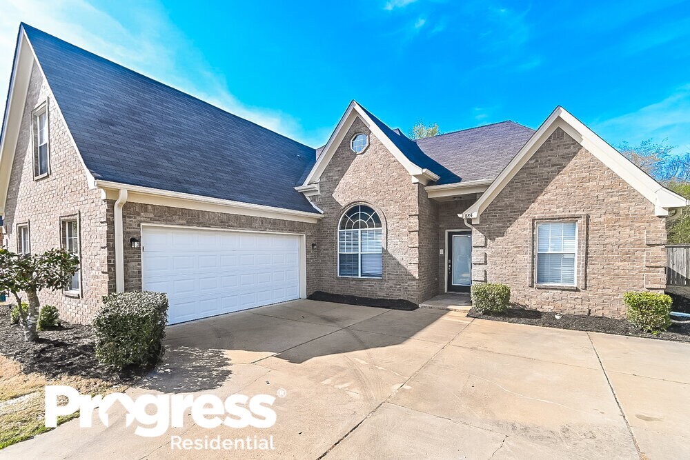 Primary Photo - 884 Keebler Dr