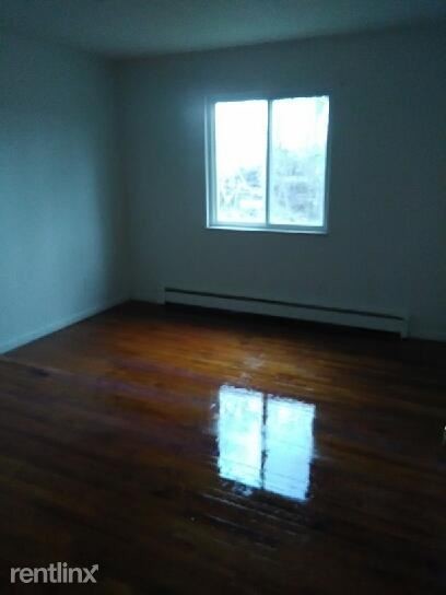 Foto del edificio - 315 Sheehan Ave