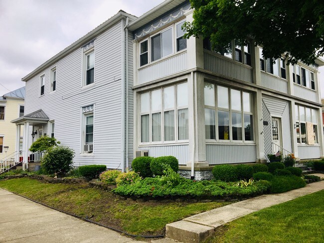 Foto del edificio - 404 Sycamore St
