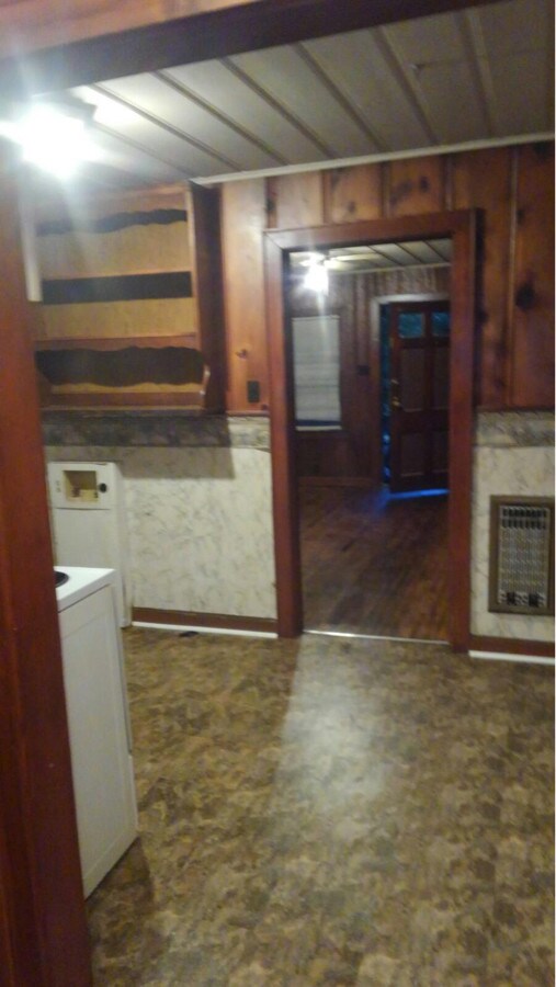 Building Photo - 5405 Colonial Cir
