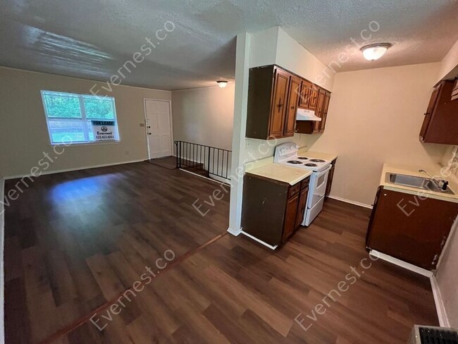 Foto del edificio - 925 Shallowford Rd