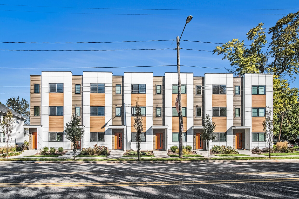 Foto principal - 937 Fulton St W