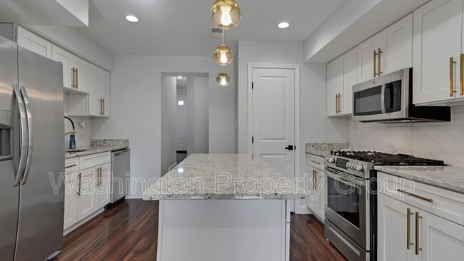 Photo - 2511 W St SE Townhome