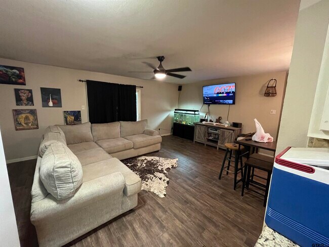 Foto del edificio - 800 Pinkerton St