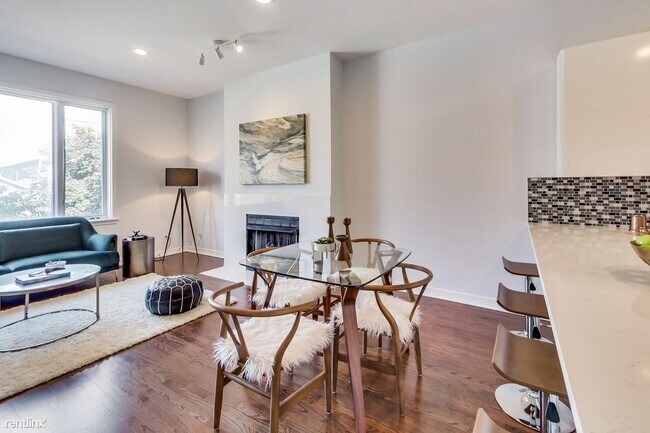 Building Photo - 2 br, 2 bath Condo - 455 N Green St