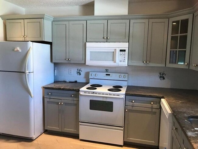 Photo - 845 Salem Ln Apartment