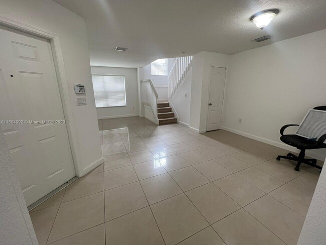 Foto del edificio - 3038 SW 129th Terrace