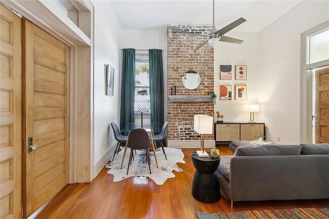 Foto del edificio - 4409 S Liberty St