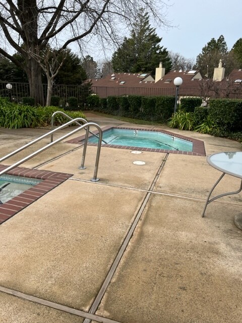Foto del edificio - 12291 Stonecreek Ct