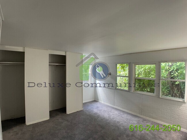 Building Photo - Home for Rent