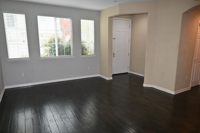 Building Photo - 7515 Sheldon Rd