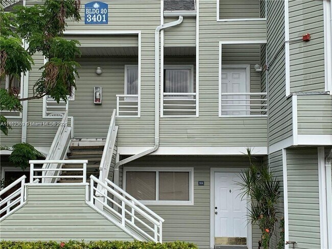Building Photo - 3401 NW 44th St