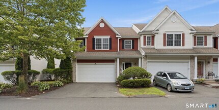 Building Photo - 7 Bridlewood