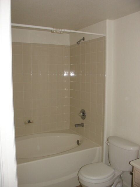Building Photo - 9913 E Carolina Cir