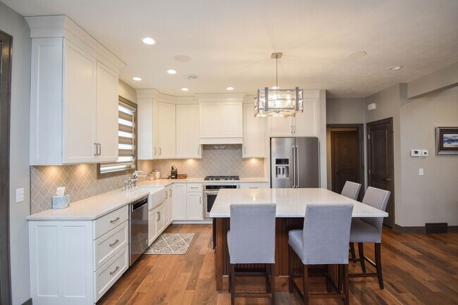 Foto del edificio - 912 S Torrey Pine Ln