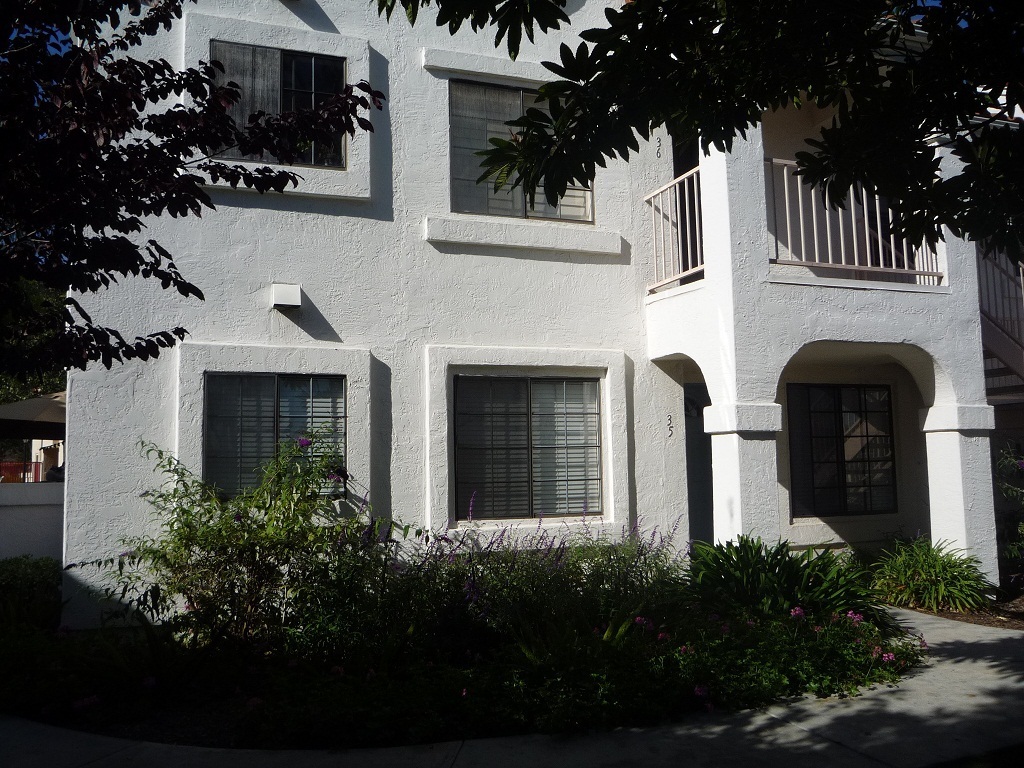 Foto principal - 2 Bed 2 Bath Rancho Penasquitos First Floo...