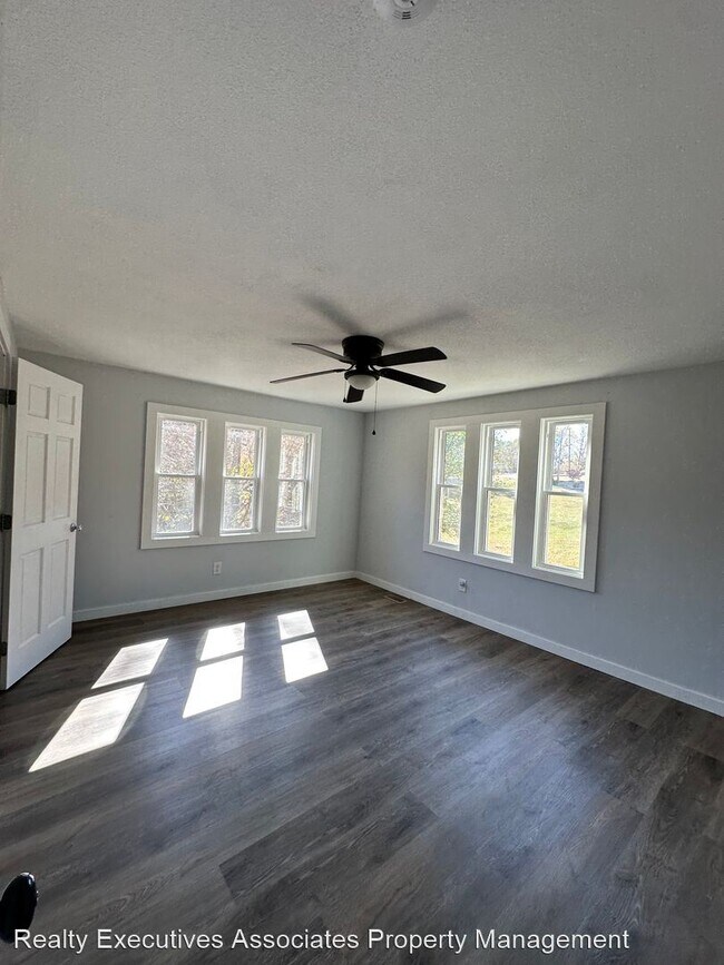 Foto del edificio - 3 br, 2 bath House - 2349 Brown Rd